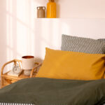 LIVINGROOM_a-demain-mix-and-match-ocre-fine-rayure-kaki-zoom-Z2