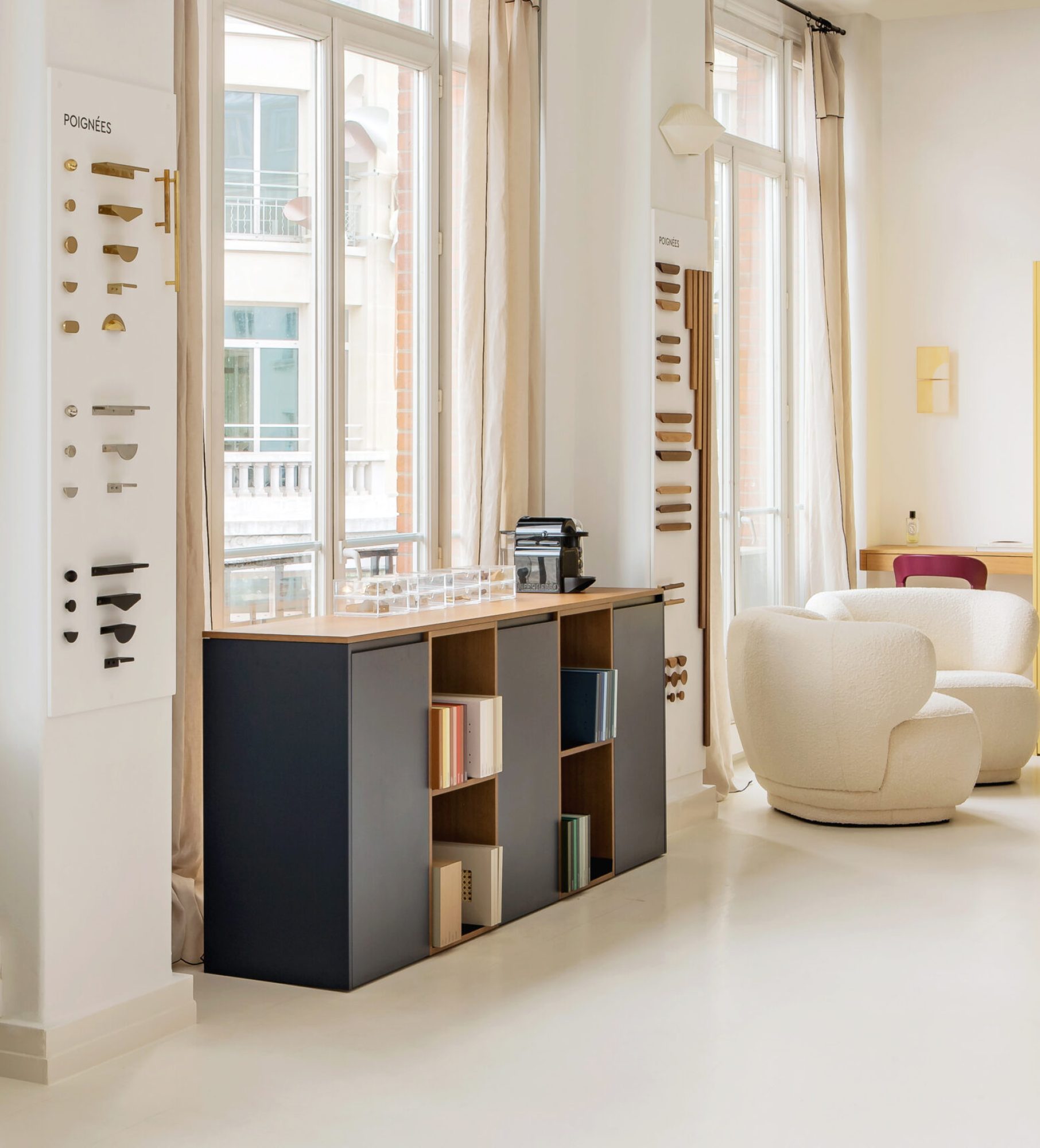 LIVINGROOM_PLUMLIVING_PK_20250526_SHOWROOM-082_HD